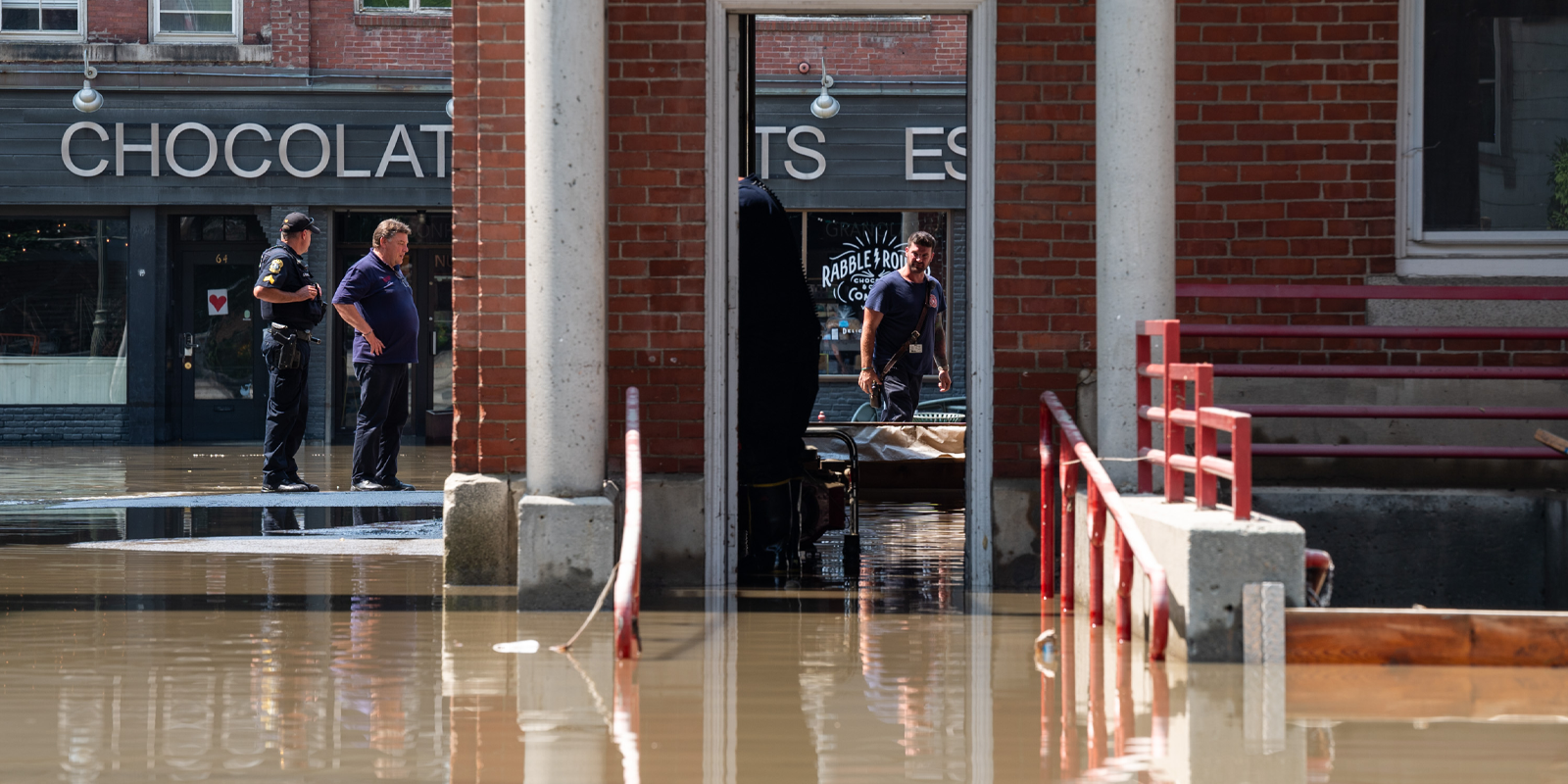 We salute AFSCME members’ selfless dedication to help Vermont recover from flooding